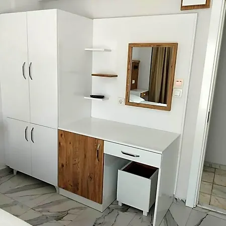 Ξενοδοχείο με διαμερίσματα Alibabam 3*